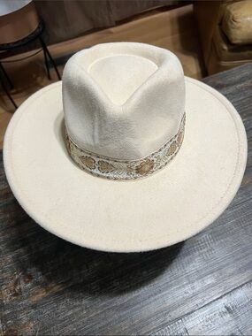 Cream Wide-Brim Fedora Hat with Decorative Band